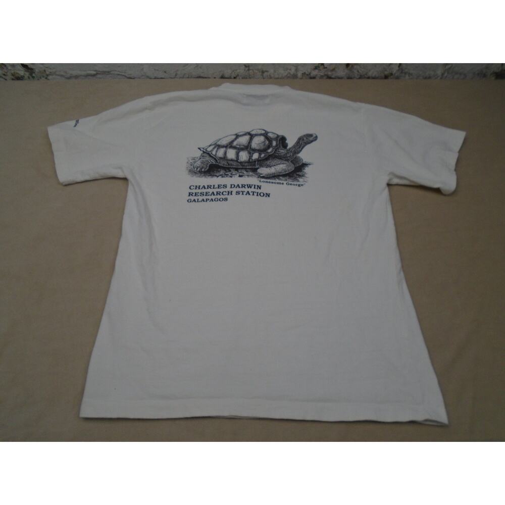 Charles Darwin Research Station Galapagos Ecuador Tortoise Tee Medium Cotton